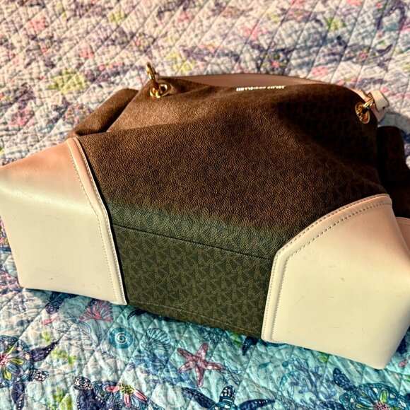 Michael Kors Blush color shoulder bag - Picture 9 of 9